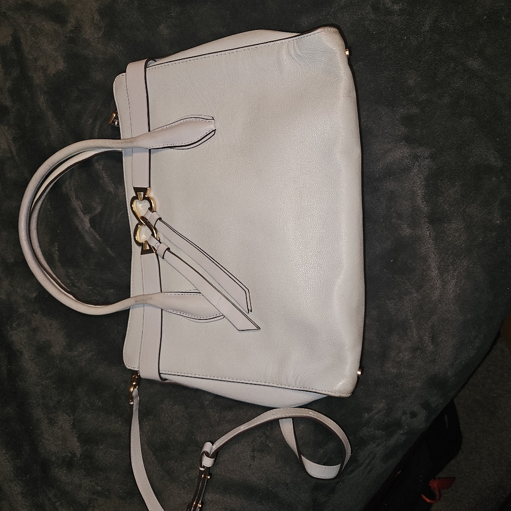 Kate Spade Purse - Picture 2 of 8